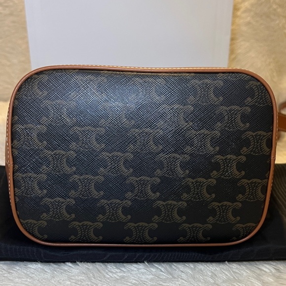 SOLD Authentic CELINE SMALL BUCKET IN TRIOMPHE CANVAS AND CALFSKIN in TAN - Picture 10 of 13